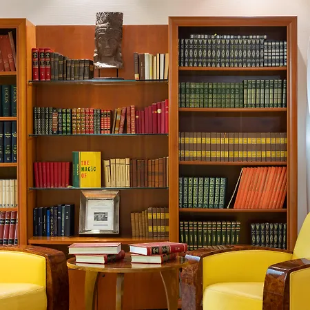 Charlemagne By Happyculture Hotel 4*